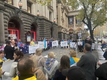 У Мельбурні вимагають розірвати стосунки з Петербургом