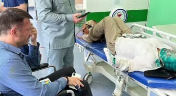 Зламали пальці і знищили документи: у Чечні жорстоко побили журналістку та адвоката