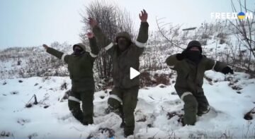 Как солдатам РФ сдаться в плен дрону ВСУ. Инструкция