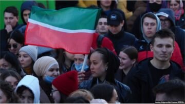 Пока татары отстраняются от политики ассимиляции Москвы, эта политика шовинизма занимается татарами