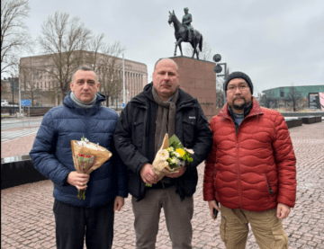 Делегация АБН возложила цветы к памятнику маршалу Маннергейму в Хельсинки