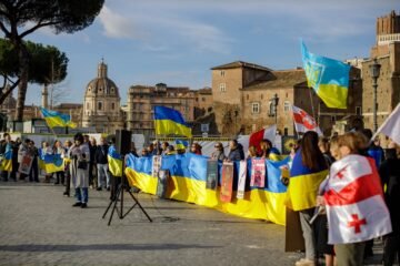 Разом проти російського імперіалізму! Українці, грузини та білоруси провели спільний мітинг в Римі в рамках АБН