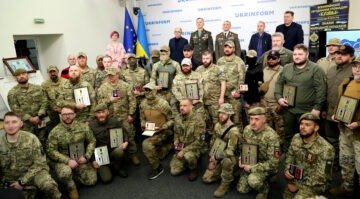 Бойцы интернациональных легионов обороны Украины получили награды за мужество в боях против российских захватчиков