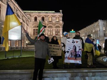 Акция протеста против русского влияния в Вене