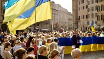 “Трамп, не допомагай Путіну вбивати українців!” Біля посольства США в Римі пройшла акція протесту